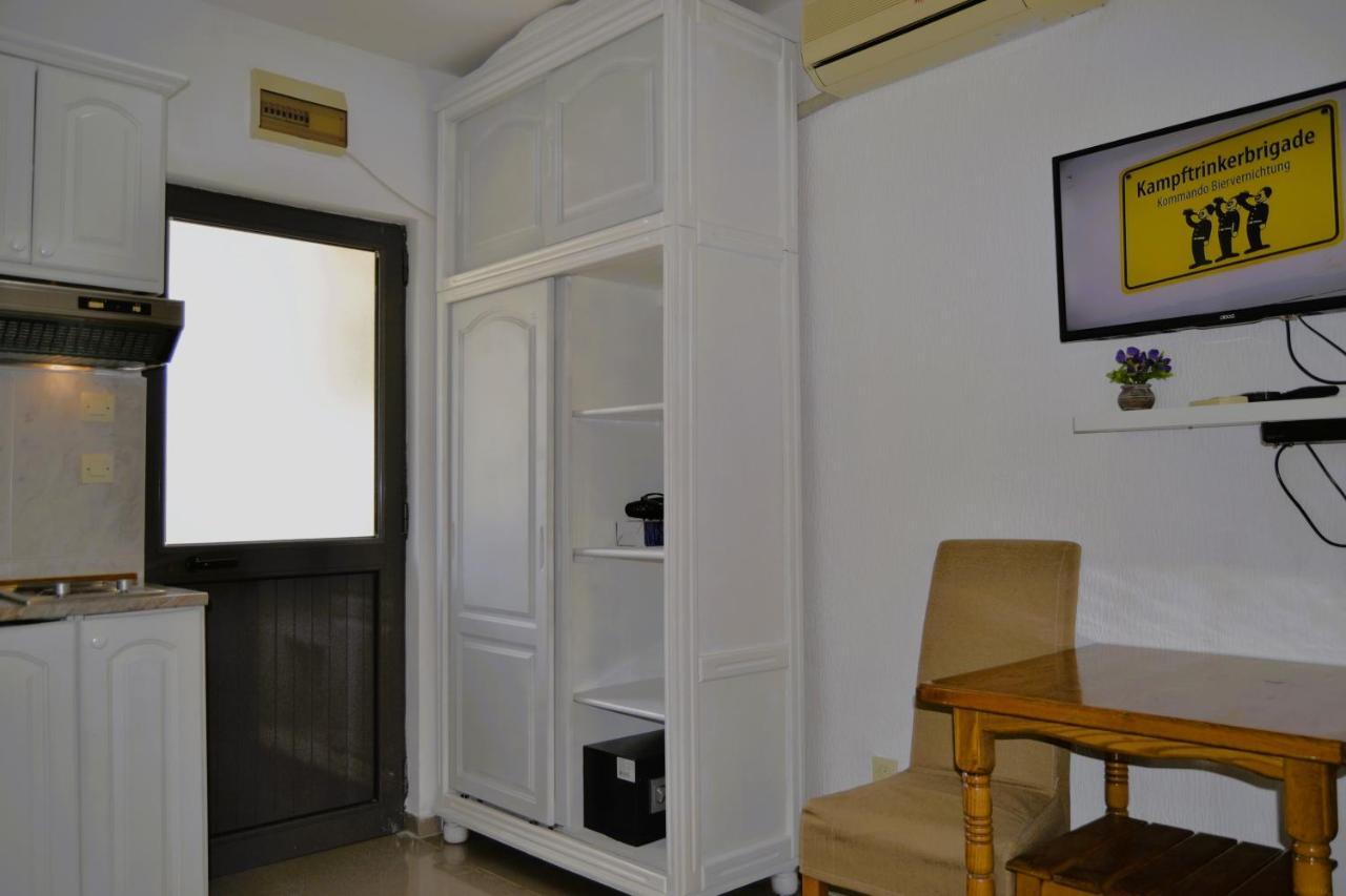 Yeshill Apart & Studio Budva Luaran gambar